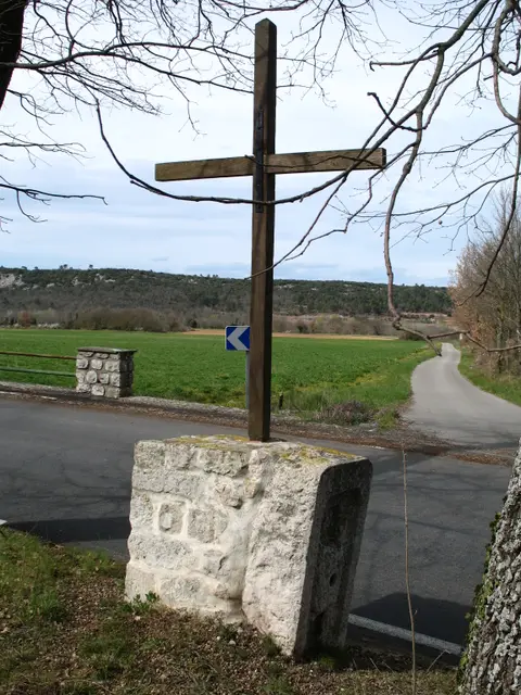 La Croix · Esparron