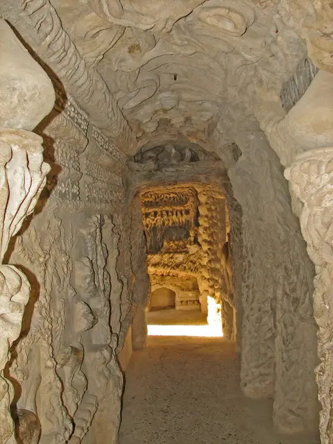 Höhle
