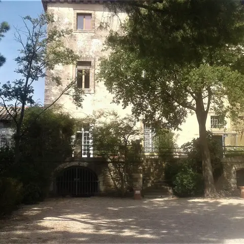 Domaine Saint-Pierre d'Escarvaillac