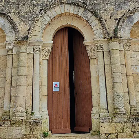 Grotte Notre Dame des Falaises