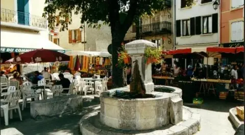 Marché Fontaine du Temple