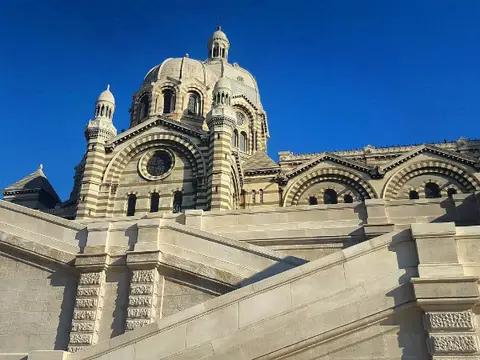 Arche de Castelvieil