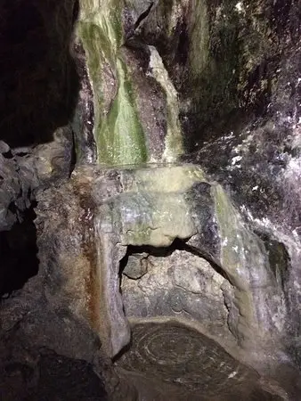 Grotte des Fées