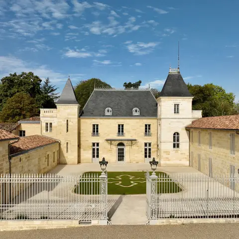 Château De Chambrun