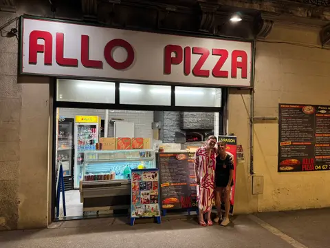 Allo Mistral Pizza