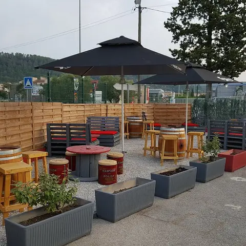 Le J'S Brasserie