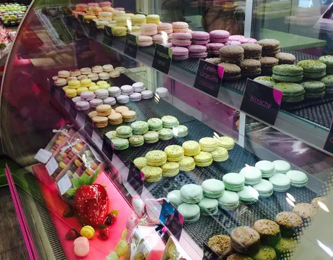 Les Macarons De Caroline