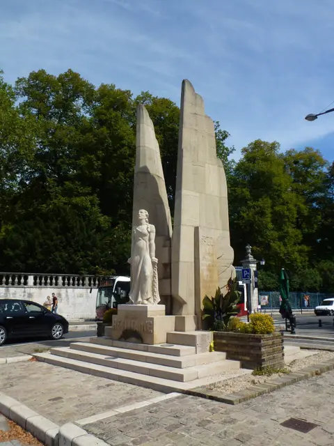Resonances Monument