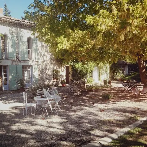 Le Mas des Lilas