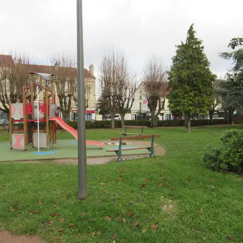Parc Municipal - Jardin d'Enfants