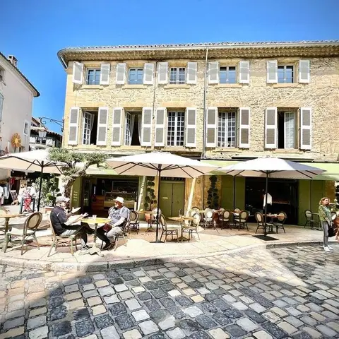 Place de l'Ormeau