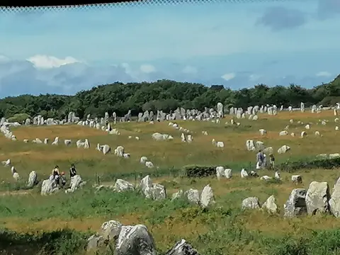 Les Menhirs du Plateau Lambert