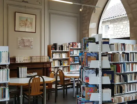 Bibliothèque municipale jeunesse «Charles Vildrac»