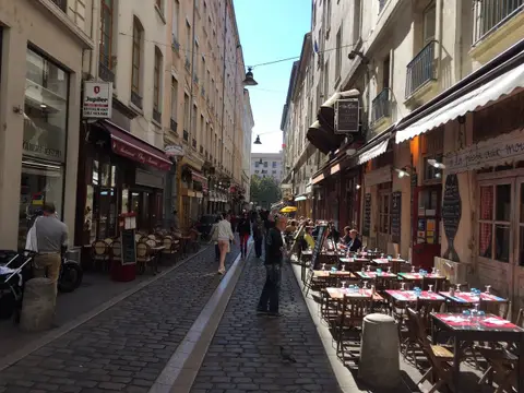 Rue des Grangeons