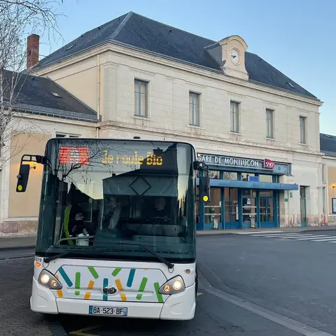 Bus C6 : Rond-Point Chantegrive -> La Gare / Les Calanques