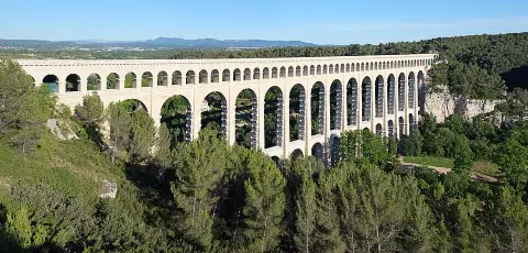 Aqueduc de Roquefavour (également sur commune d'Aix-en-Provence)