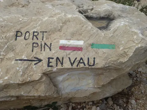 Randonnée vers la Calanque d'En-Vau en passant par Port-Pin