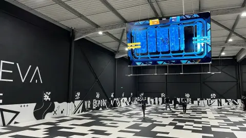 EVA - salle de jeux en réalité virtuelle