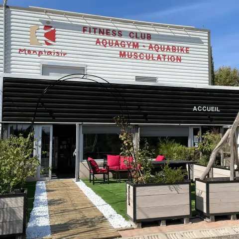 Monplaisir Sporting Club