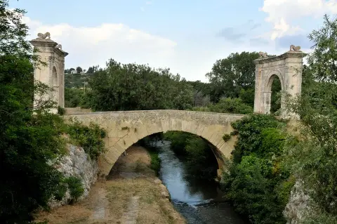 Pont Flavien