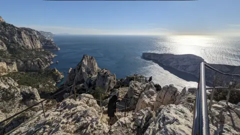 Randonnée de Luminy au belvédère de Sugiton
