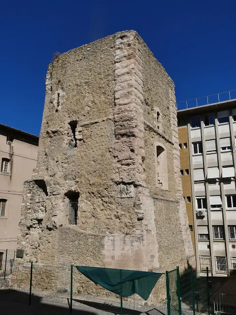 Couvent et Tour des Trinitaires