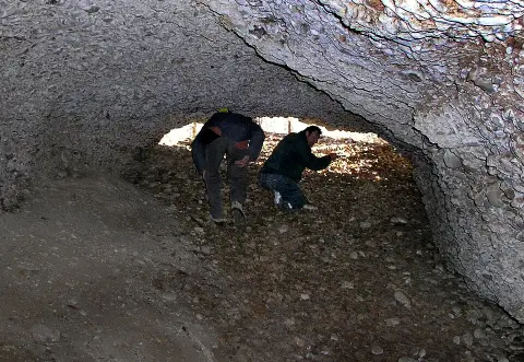 Grotte du Château de Saint-Didier n° 2