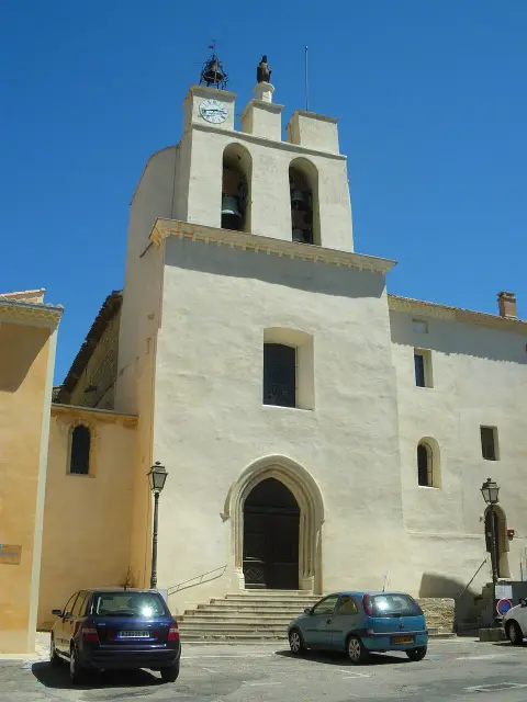 Eglise paroissiale Saint-Pierre et Saint-Paul