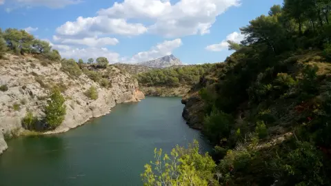 Lac Zola