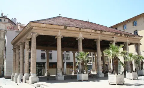 Halle de Puget