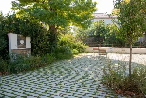Square Frédéric Mistral