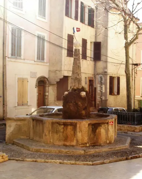 Fontaine · Signes