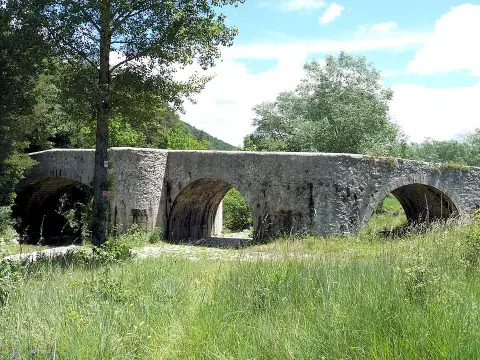 Pont franchissant l'Artuby