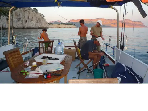 Activité Pêche Promenade Calanques