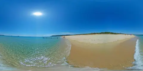 Byblos Beach, Plage élégante et Restaurant raffiné.
