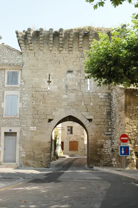 Remparts et portes médiévales