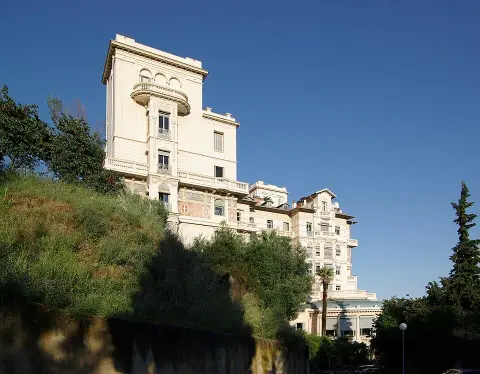 Ancien hôtel Riviera Palace