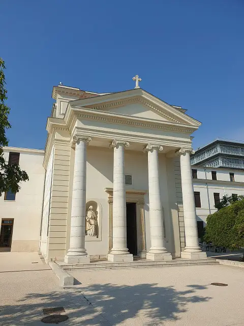 Chapelle de l'ancien hôpital Chalucet