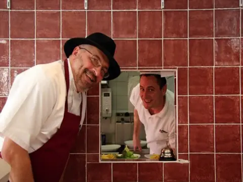 Le Boeuf Chantant
