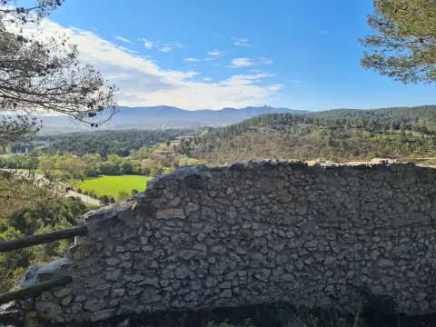 Sentier du Mur de Gueidan