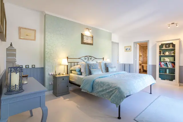 Rénové appartement plein de charme à Cuges-les-Pins