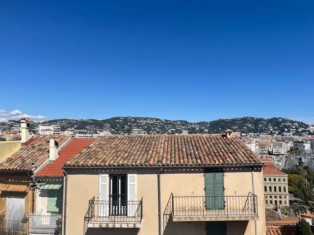 Chaleureux appartement idéalement situé à Saint-Paul-lès-Durance — Provence
