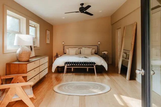 Spacieux loft en centre-ville à Meyrargues