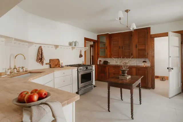 Spacieux loft en centre-ville à Meyrargues