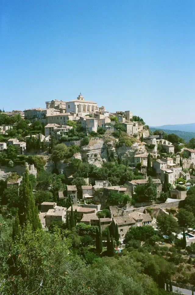 Atypique appartement proche des commerces à Tende — Provence