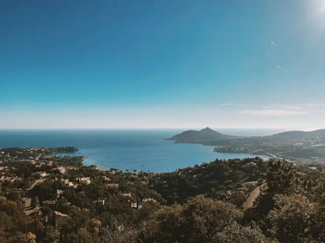 Charmant chalet avec terrasse à Venelles — Provence