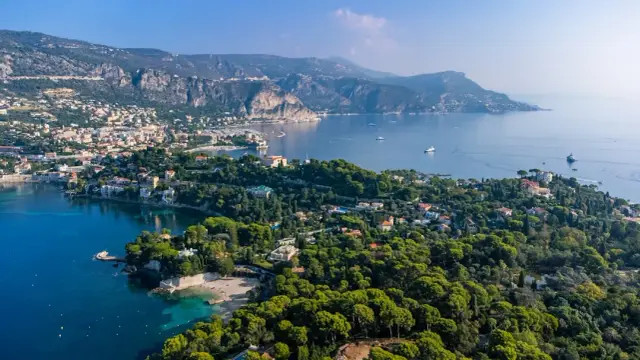 Charmant chalet au pied des sites touristiques à Fontvieille — Provence