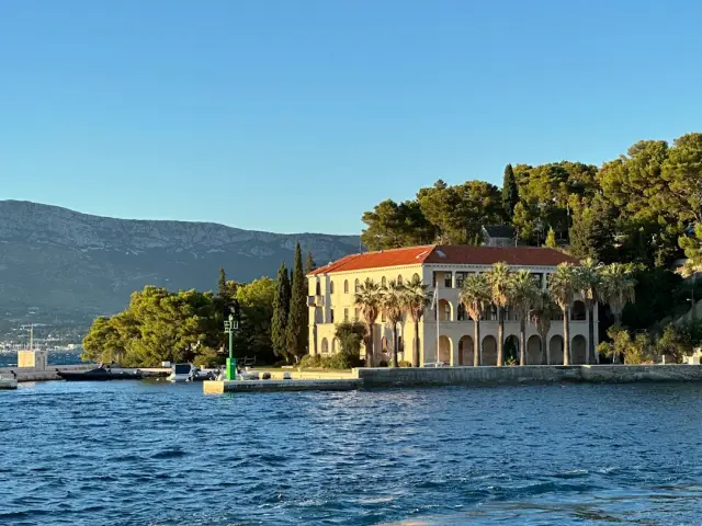 Atypique maison avec vue à Ensuès-la-Redonne — Provence
