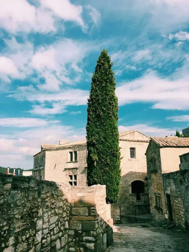 Chaleureux appartement avec jardin à Bairols — Provence