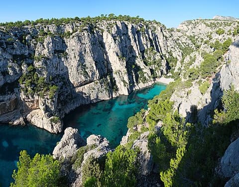 AUBERGE DE LA CALANQUE